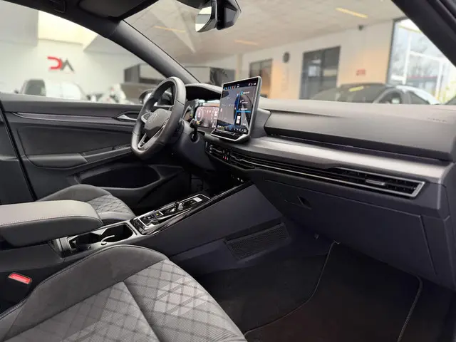 Volkswagen Golf 1.5 R Line 2025 Hybride Benzine 14