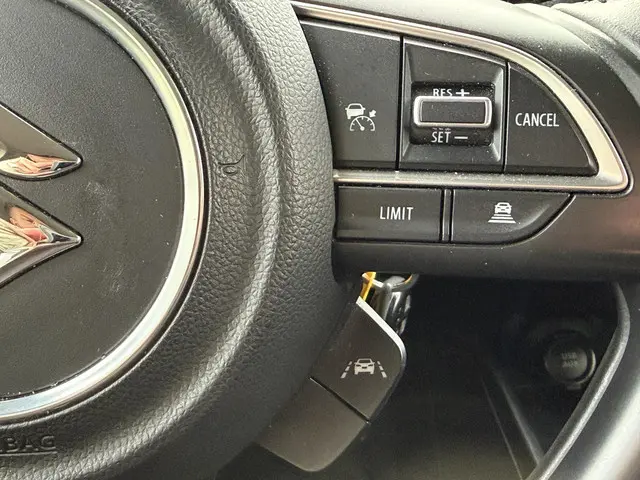 Suzuki Swift 1.2 Select Smart Hybrid 2020 Benzine 23