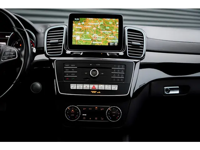 Mercedes-Benz GLE Coupé 400 4MATIC 2017 Benzine 44