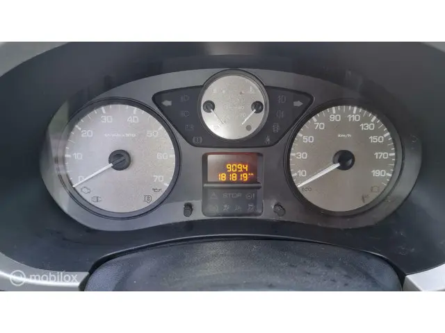 Citroën Berlingo combi 1.6 VTi XTR exclusive 2013 Benzine 6