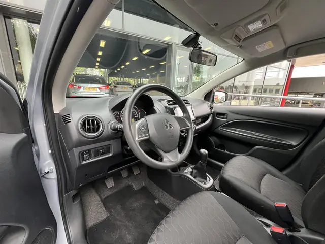 Mitsubishi Space Star 1.2 Connect+ 2024 Benzine 7