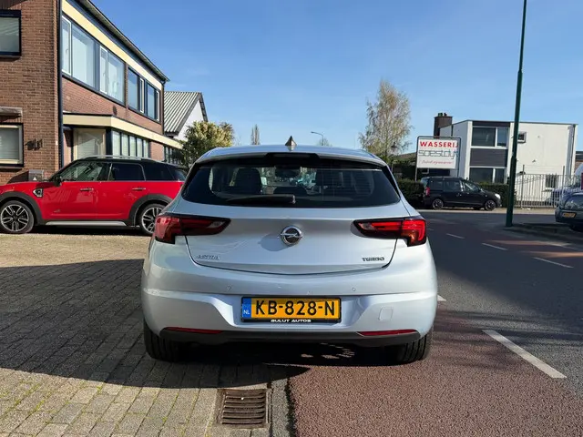 Opel Astra 1.4 Innovation AIRCO* CRUISE* N.A.P. ! 2016 Benzine 6