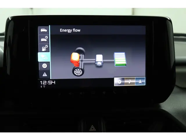 Suzuki Swift 1.2 Select Smart Hybrid 2025 Benzine 64