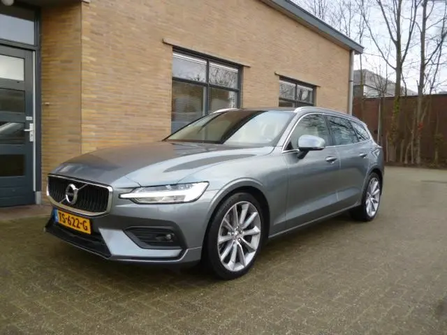 Volvo V60 2.0 T5 Momentum Automaat 2018 Benzine