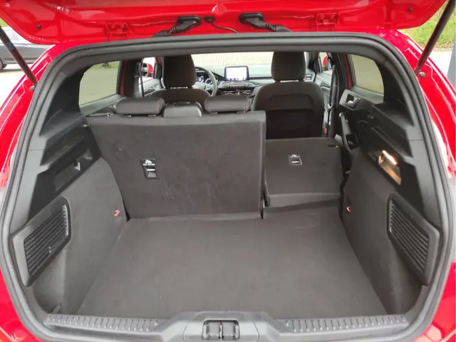 Ford Focus 1.0 EcoBoost ST Line Business 2020 Benzine 23