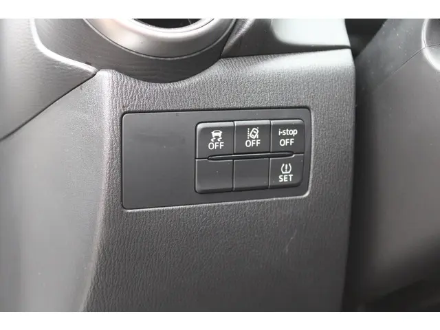 Mazda 2 1.5 Skyactiv-G Comfort 2023 Benzine 17