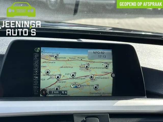 BMW 3 Serie 318i |18"|Navi|PDC 2017 Benzine 11