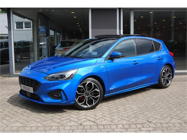 Ford Focus 1.5 EcoBoost ST-Line-X 150pk 5dr 2019 Benzine 2