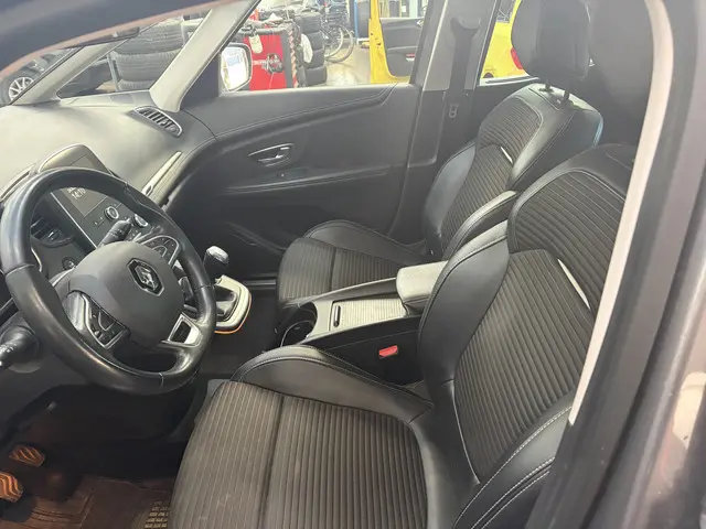 Renault Scénic 1.3 TCe Intens 2018 Benzine 5