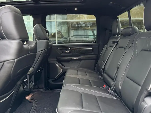 RAM 1500 3.0 TT SST H.O. LIMITED Night MY2025 2024 LPG/Gas 26