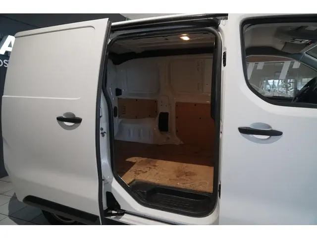 Peugeot Expert 226C 1.6 BlueHDI 95 Pro 2018 Diesel 8