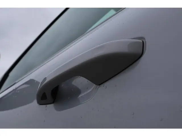 Volvo XC40 T5 Recharge R-Design 2021 Hybride Benzine 41