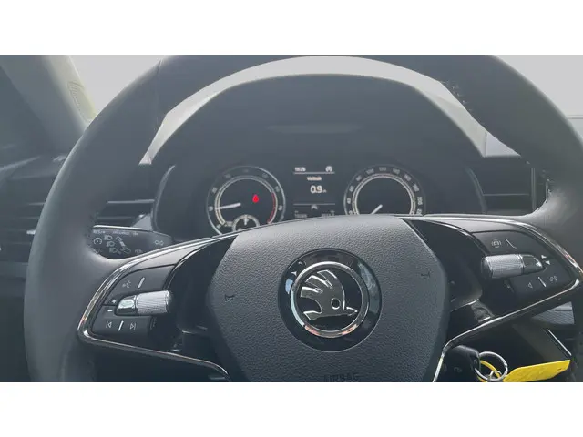 Škoda Scala 1.0 TSI 110pk Ambition 2024 Benzine 19