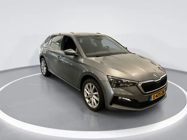 Škoda Scala 1.0 Tsi 110pk DSG Sport Business 2023 Benzine 4