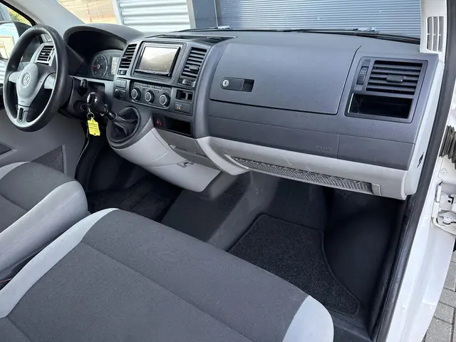 Volkswagen Transporter 2.0 TDI L1H1 2014 Diesel 8