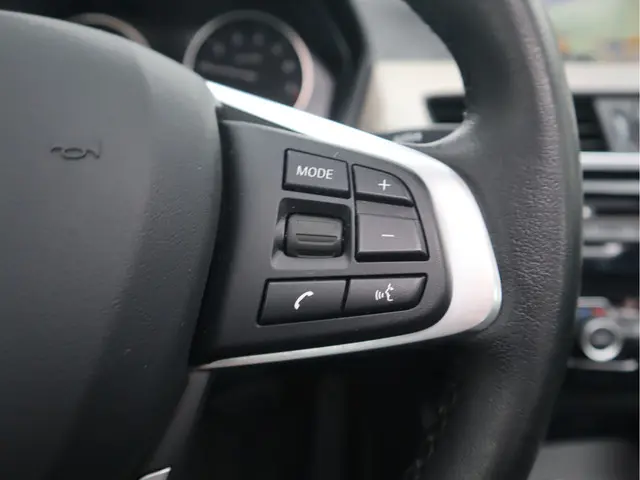 BMW X1 sDrive18i 136 PK High Executive 2017 Benzine 31