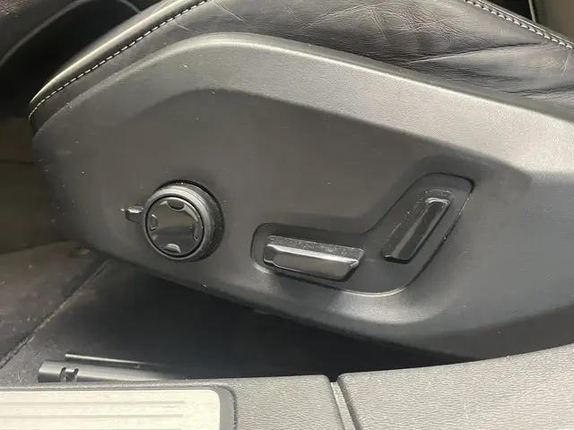 Volvo V60 2.0 B3 163pk AUT8 R-Design 2021 Benzine 7