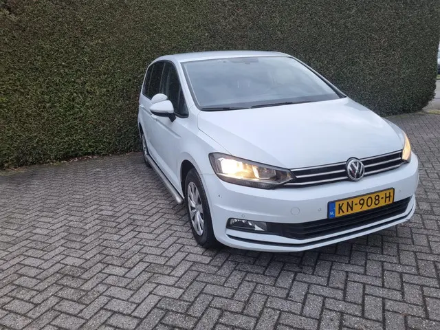 Volkswagen Touran 2.0 TDI SCR Comfortline 2016 Diesel 3