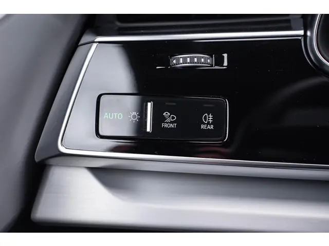 Audi Q8 55 TFSI quattro 2019 Benzine 66