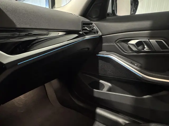 BMW 3 Serie Touring 320e 2022 Hybride Benzine 19