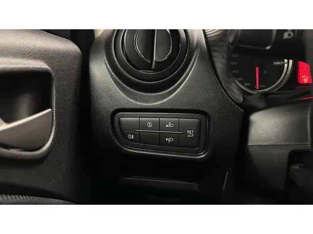 Alfa Romeo MiTo 0.9 TwinAir SBK AIRCO LM. 2013 Benzine 19