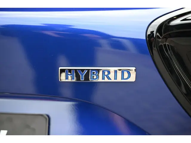 Mazda 2 Hybrid 1.5 Centre-line 2025 Hybride Benzine 9