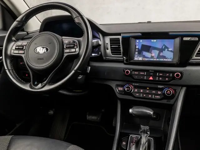 Kia Niro 1.6 GDi Hybrid DynamicLine 2017 Hybride Benzine 6