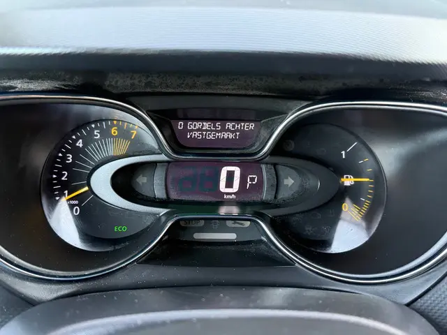 Renault Captur 1.2 TCe Expression Automaat 2013 Benzine 19