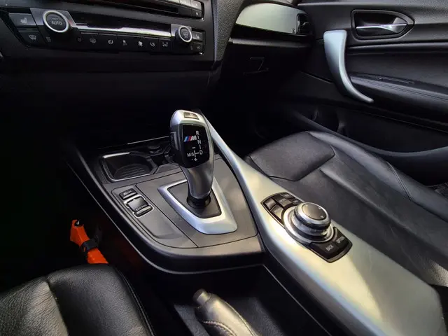 BMW 1 Serie 116i High Executive 2013 Benzine 19