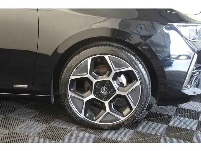 Opel Astra 1.2 ultimate 2023 Benzine 4