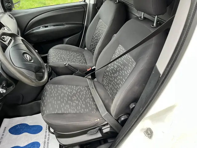 Opel Combo 1.3 CDTi L2H1 ec.Sel MOTORSCHADE 2015 Diesel 4