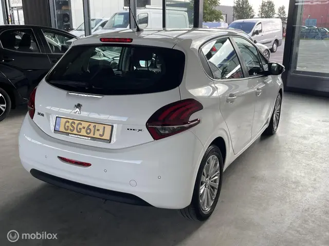 Peugeot 208 1.2 PureTech Active 2019 Benzine 4
