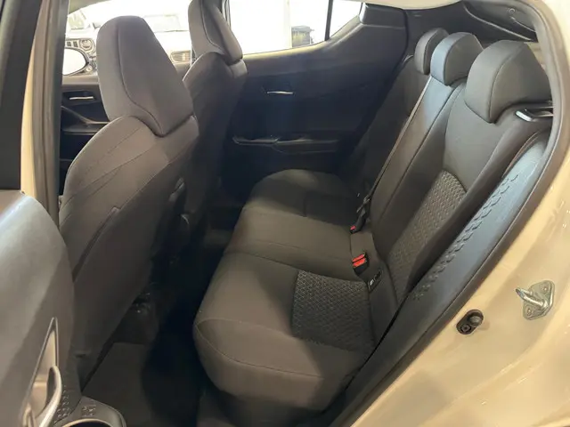 Toyota C-HR 1.8 Hybrid Active 2021 Hybride Benzine 11