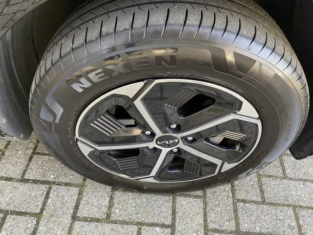 Kia Niro 1.6 GDi Hybrid DynamicLine 2023 Hybride Benzine 5