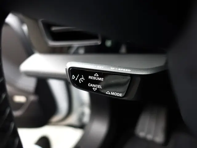 Porsche Taycan Performance 84 kWh- 2021 Elektrisch 21