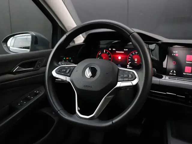 Volkswagen Golf 1.4 eHybrid 2021 Hybride Benzine 23