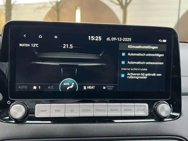 Hyundai Kona EV Premium 64 kWh 2020 Elektrisch 32
