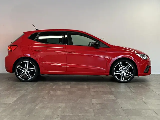 SEAT Ibiza 1.0 TSI FR Intense 2021 Benzine 8