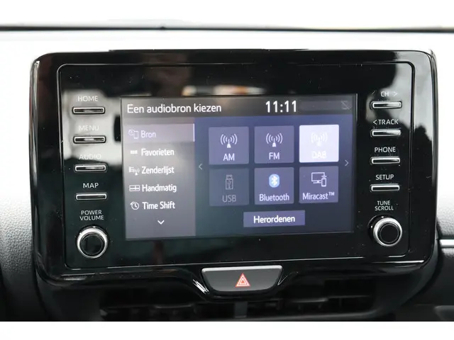 Toyota Yaris 1.5 Hybrid Dynamic 2022 Hybride Benzine 18