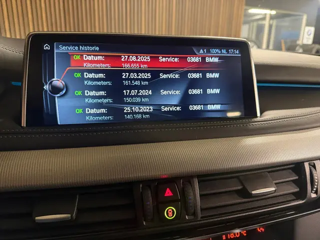 BMW X5 M - Nwe motor BMW dealer onderhouden 2016 Benzine 27