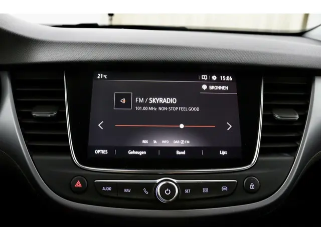 Opel Crossland X 1.2 Turbo Edition zwart 2019 Benzine 28