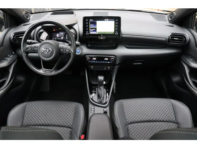Toyota Yaris 1.5 Hybrid Executive 2021 Hybride Benzine 33