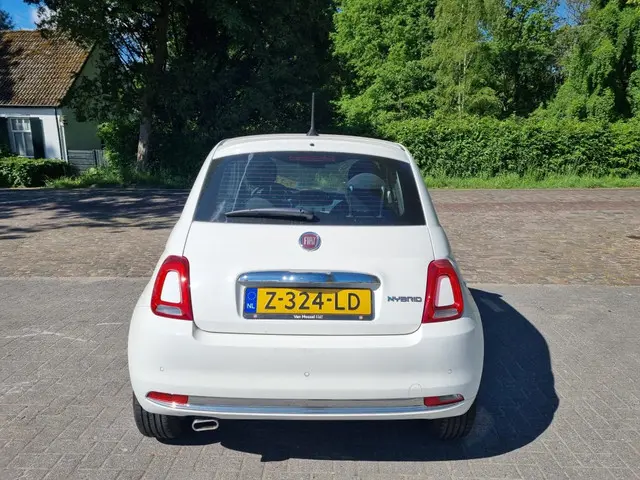 Fiat 500 1.0 Hybrid Dolcevita 2024 Benzine 4