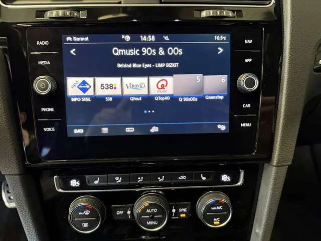 Volkswagen Golf 2.0 TSI 4Motion R 2019 Benzine 14