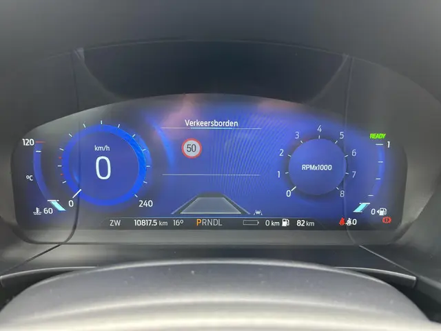 Ford Kuga 2.5 PHEV ST-Line X 2024 Hybride Benzine 23
