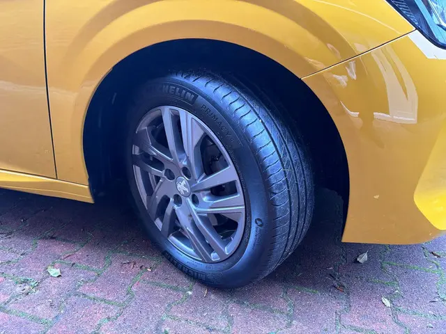 Peugeot 208 1.2 PureTech Active Pack 2021 Benzine 5