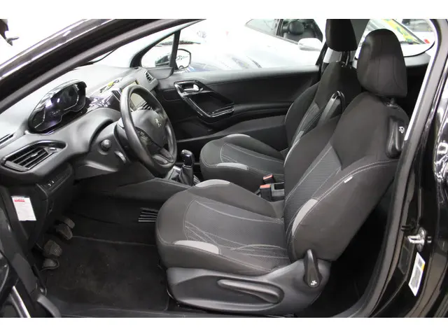 Peugeot 208 1.2 VTi Active 2014 Benzine 5