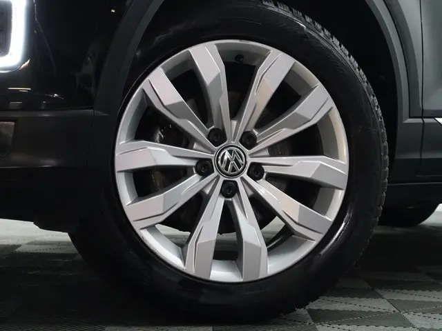 Volkswagen T-Roc 1.5 TSI R-line+ Aut- 2019 Benzine 28