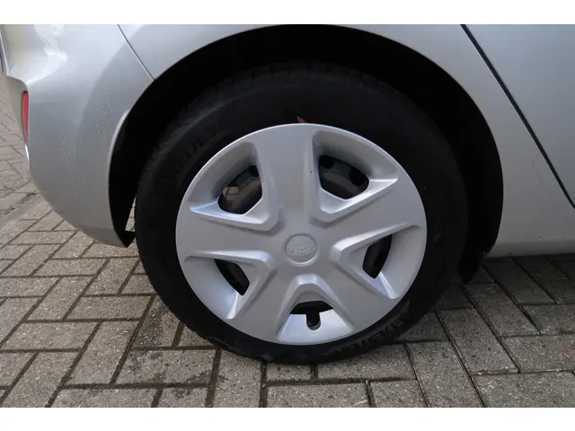 Ford Fiesta 1.1 Trend 2019 Benzine 27