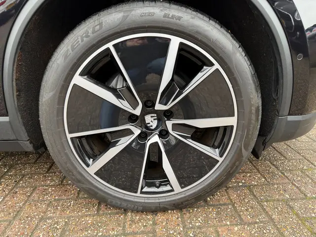 Porsche Macan 4 100 kWh 2024 Elektrisch 43